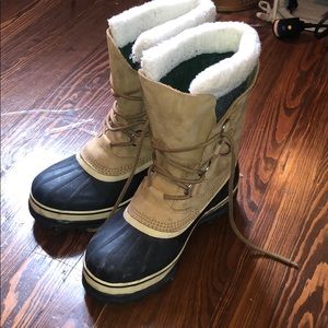 Sorel boots size 8
